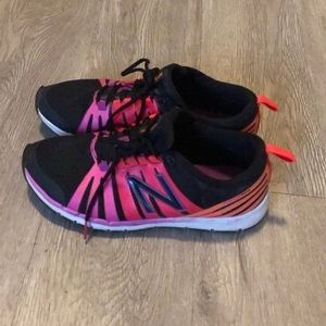 New Balance 811 Women’s Cross Trainers